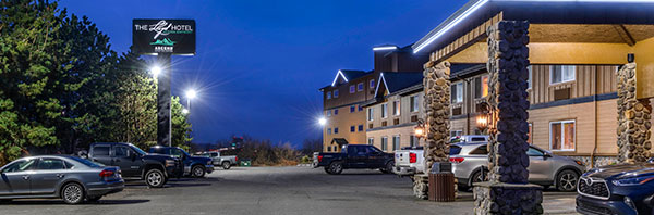 exterior of Best Western Astoria Bayfront Hotel